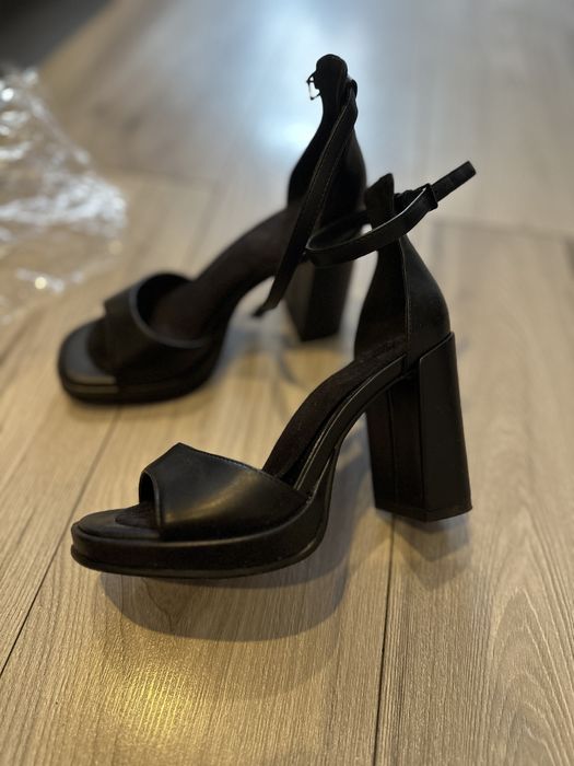 Sandale negre mar 37