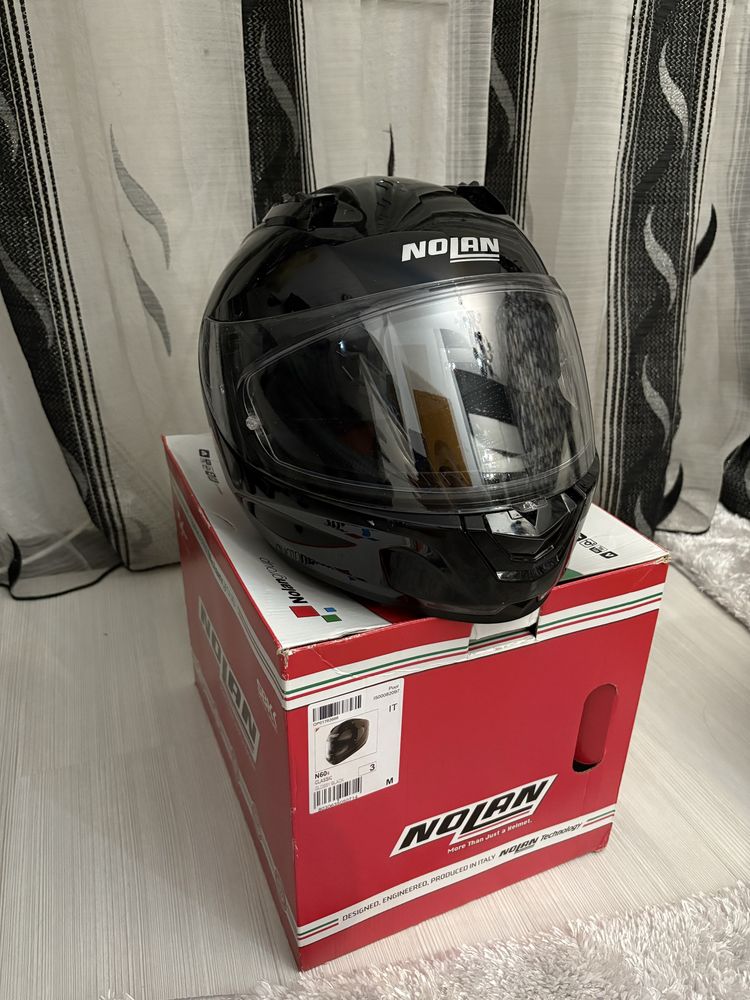 Nolan N60-6 каска