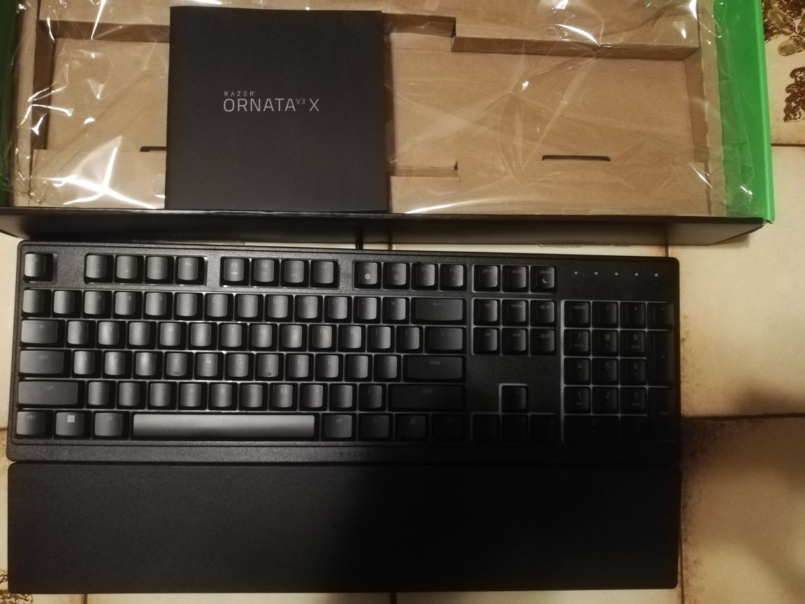 Tastatura gaming Razer Ornata V3 X