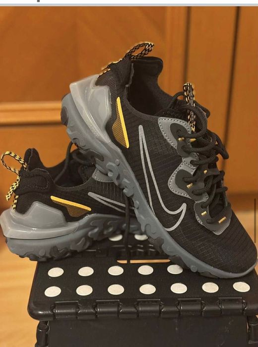 Adidași nike originali , achiziționați din reprezentanta nike