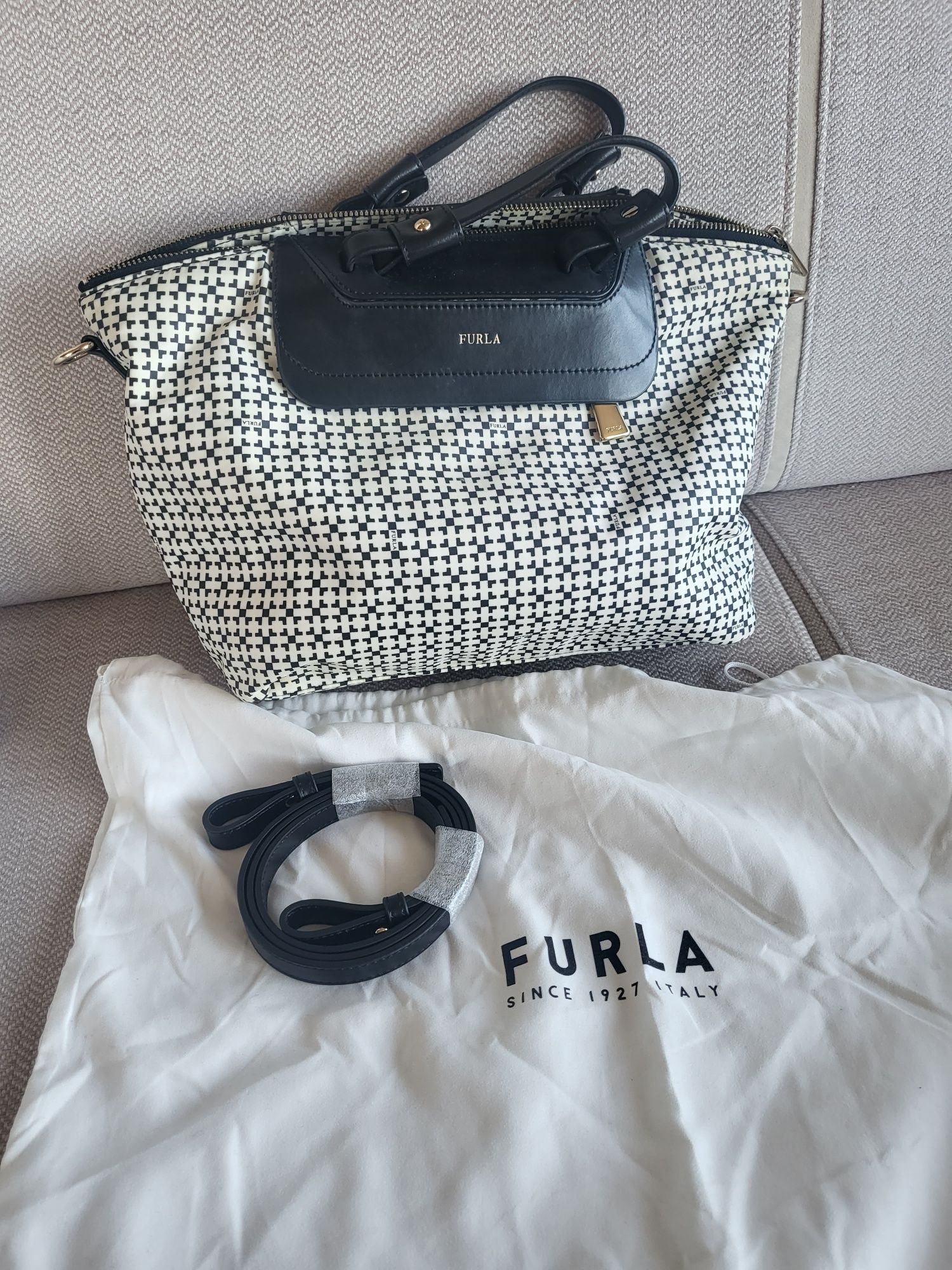 Дамска чанта Furla