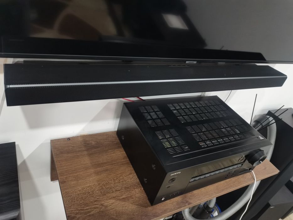 Vând soundbar samsung q60t
