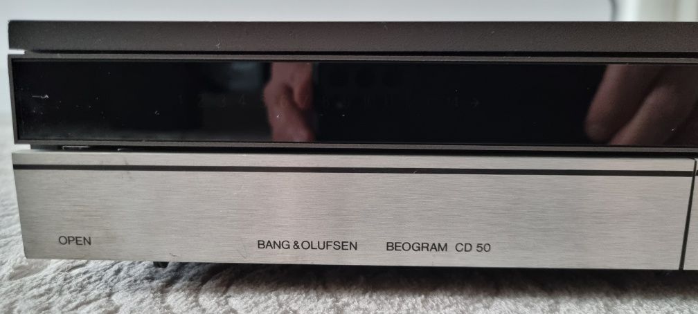 Deck  Bang Olufsen Beocord 1900, player Beogram CD 50 cu defect