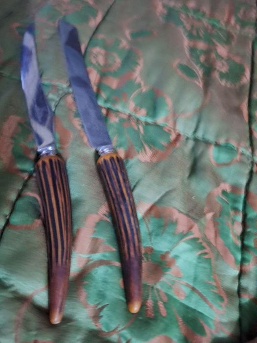 Cuțite cu miner din os 2 buc.34 cm.