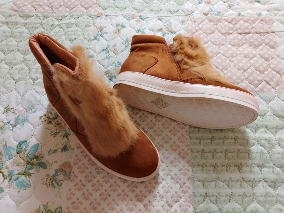 Yengi qishki mexli oyoq kiyim