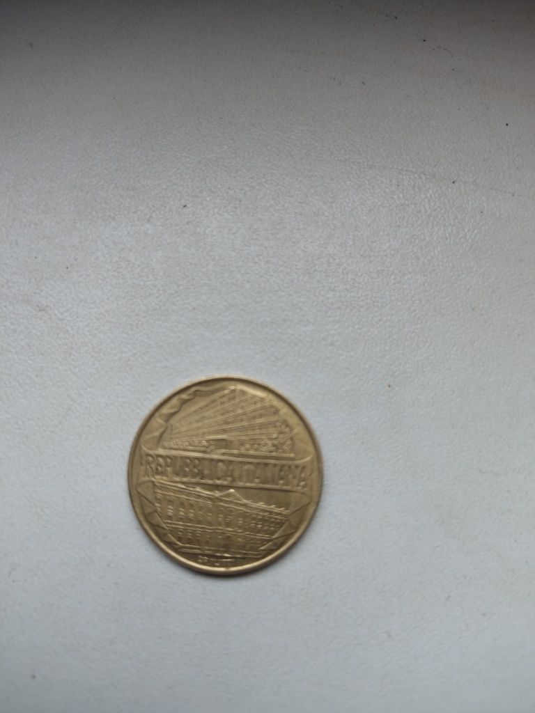 Moneda 200 lire 1996