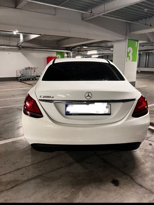 Mercedes Benz C clas 2020, diesel  / FULL LED
