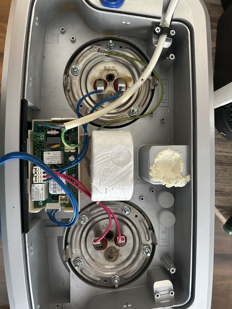 Резервни части за бойлер Ariston Velis Evo 80 EU