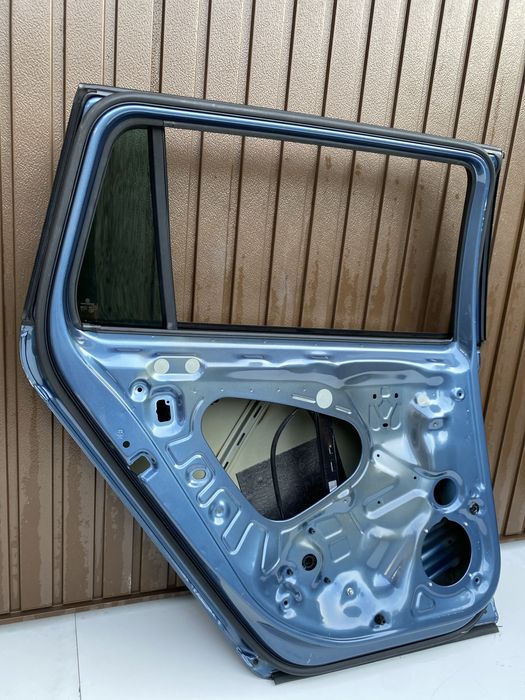 Usa st spate vw Passat B8 combi cod de culoare LB5J 2015-2020