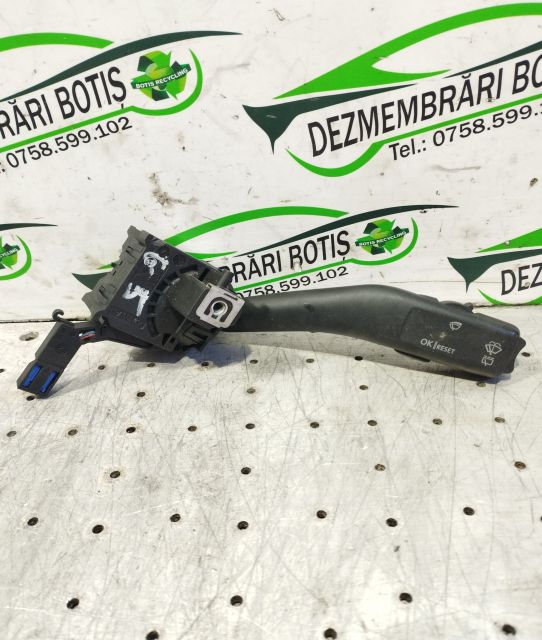 Maneta stergatoare parbriz si luneta 1K0 953 519 A Volkswagen VW Golf