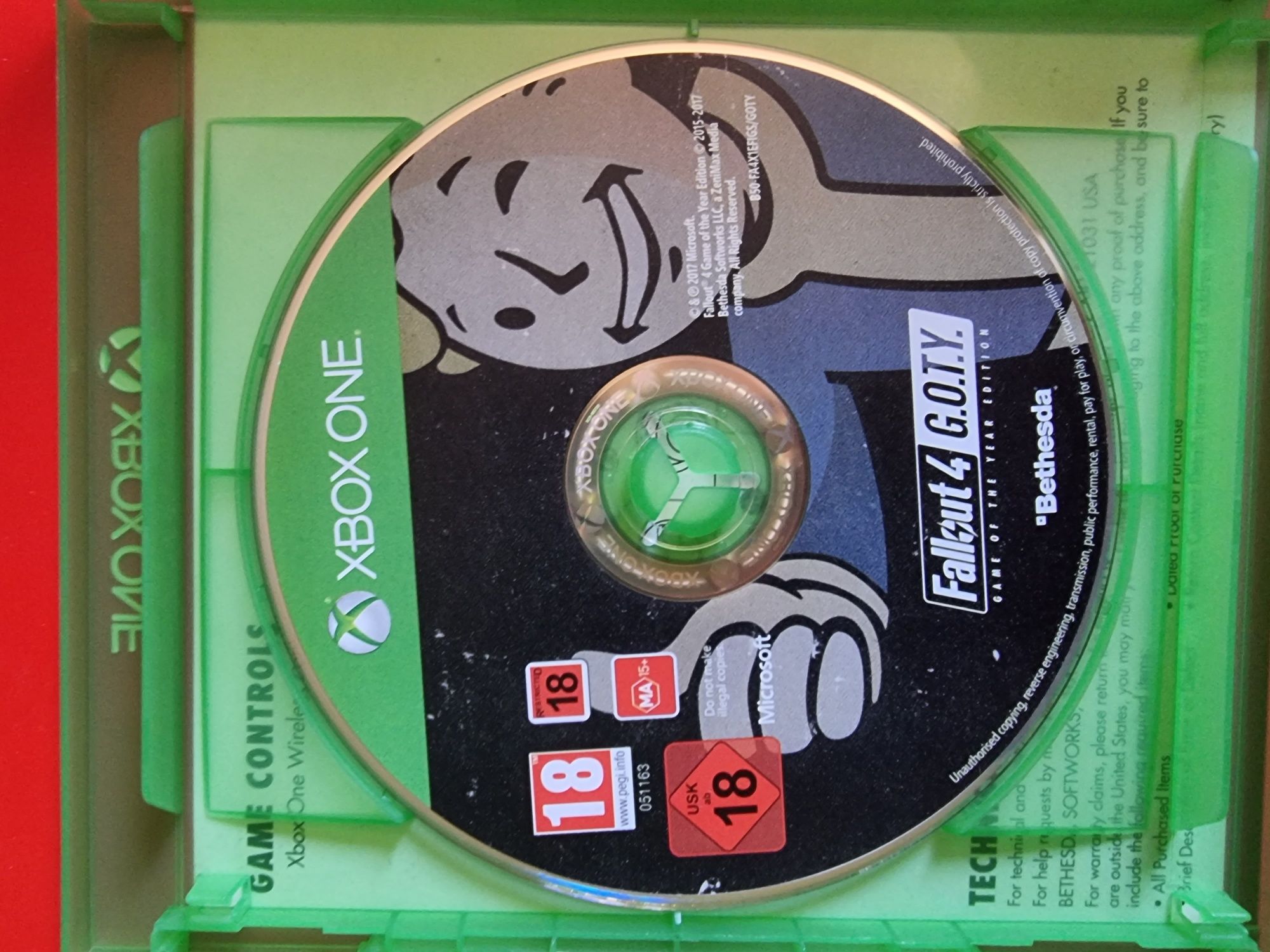 Vând Fallout 4 GOTY Xbox one