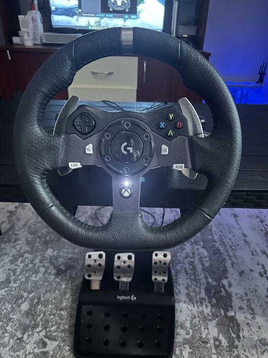 Volan gaming Logitech g920 cu pedale in stare perfecta de functionare