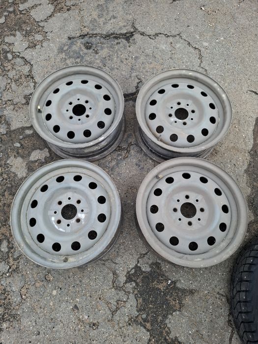 Комплект зимних колес