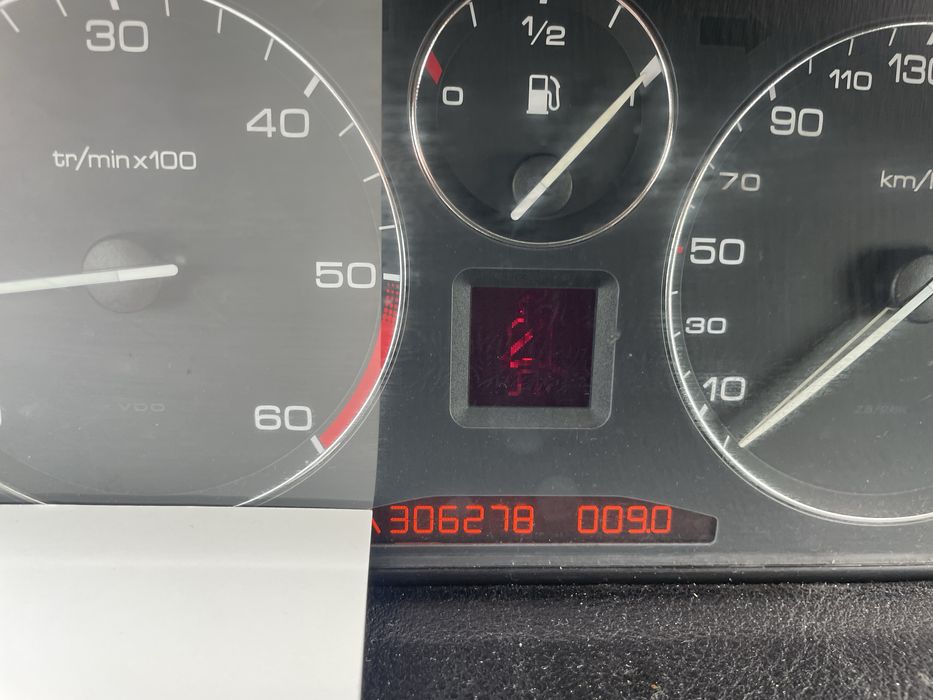 Vand PEUGEOT 607 2,2 hdi