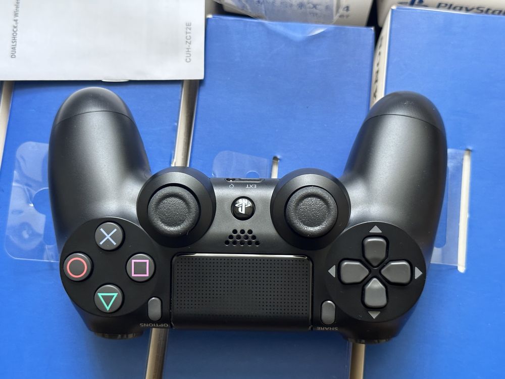 Джойстики на PlayStation 4 оригинал 100% DualShock 4 V2 ривизия