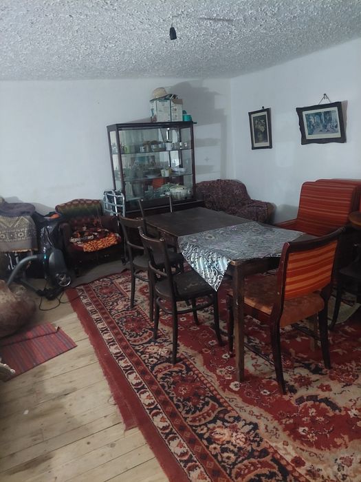 / Casă  Zonă  Centrală / Rm Sarat