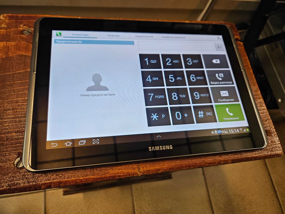 10.1" таблет Samsung Galaxy Tab 2 GT-P5100 Има зарядно. В отлично техн