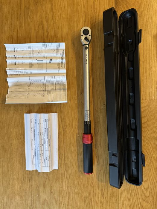 Динамометричен ключ 1/2" 40-220 Nm