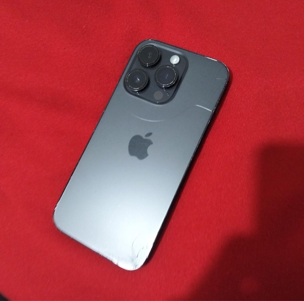 iPhone 14 pro идеал