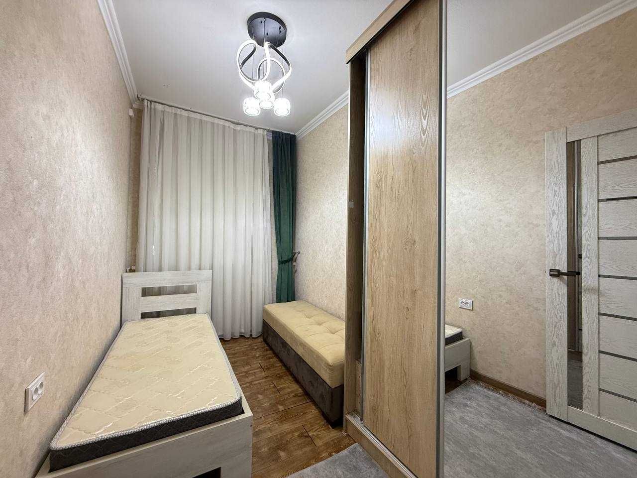 Продается квартира в Центре Мирабад ул.Айбек  ор.Гарант банк  3/1/9