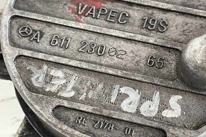 Pompa vacuum A6112300265 Mercedes-Benz C-Class W203/S203/CL203 seria