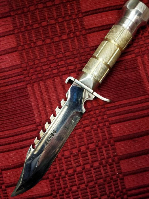 Нож изработка във Военните ни заводи, модел РАМБО - Сафари - Пума