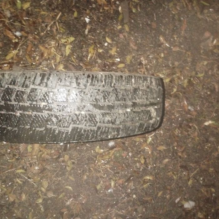 Продам летнию резину