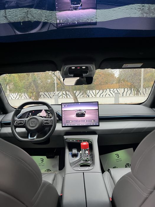 Zeekr 001 restaling 3.3 sekund