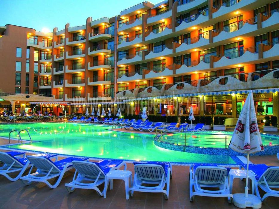 Продава се Двустаен апартамент в к.к. Слънчев бряг - 66 кв.м за 894 €/кв.м - Снимка #17