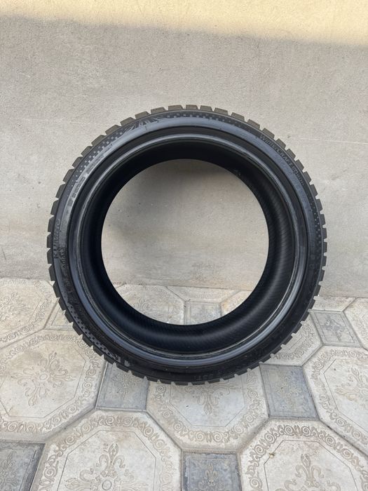 Шины зимние KUMHO WI31 245/35/19
