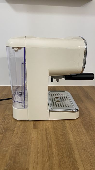 Vand expressor manual Heinner crem