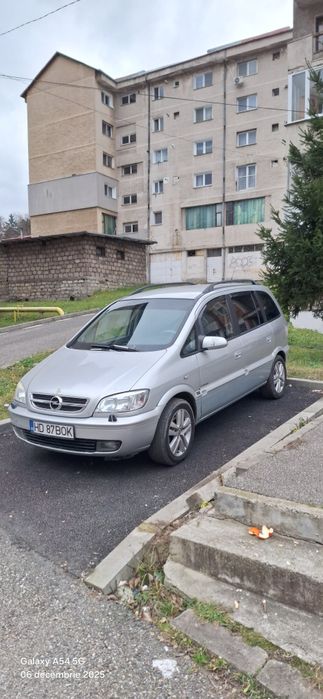 Opel Zafira 1.8, 125 CP din 2004