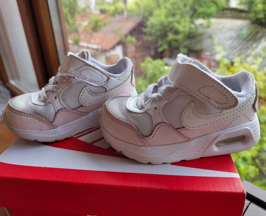 Nike маратонки за момиче, размер 21