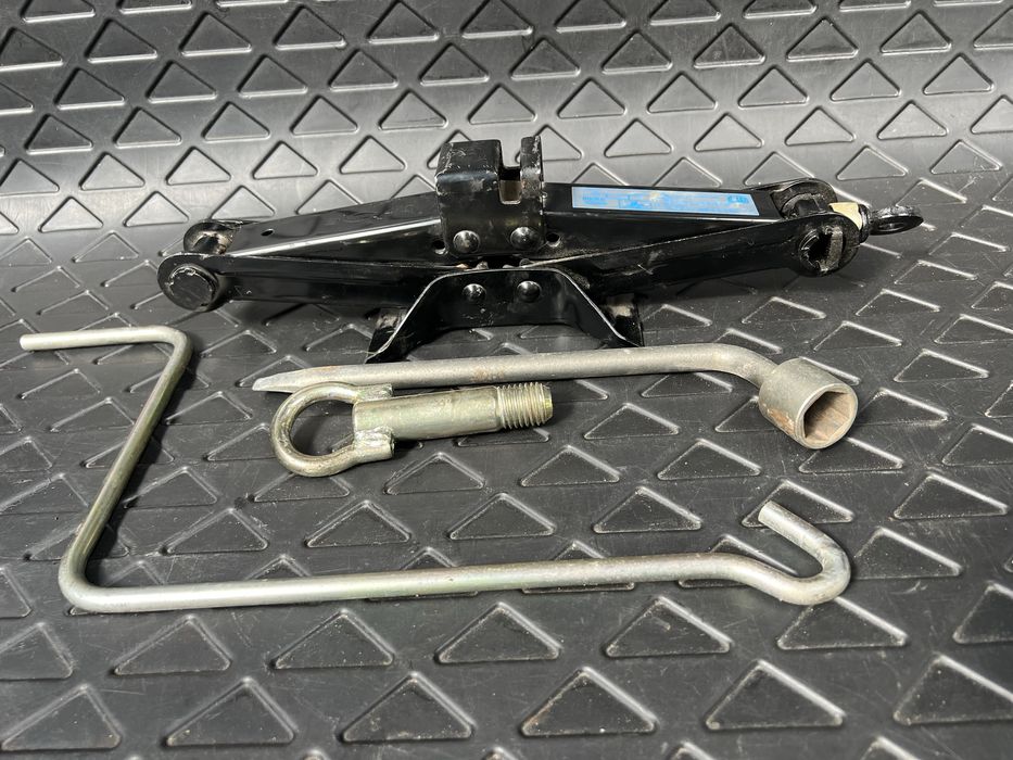 Set Cric Cheie Original 800kg Mazda Honda Hyundai Toyota Renault