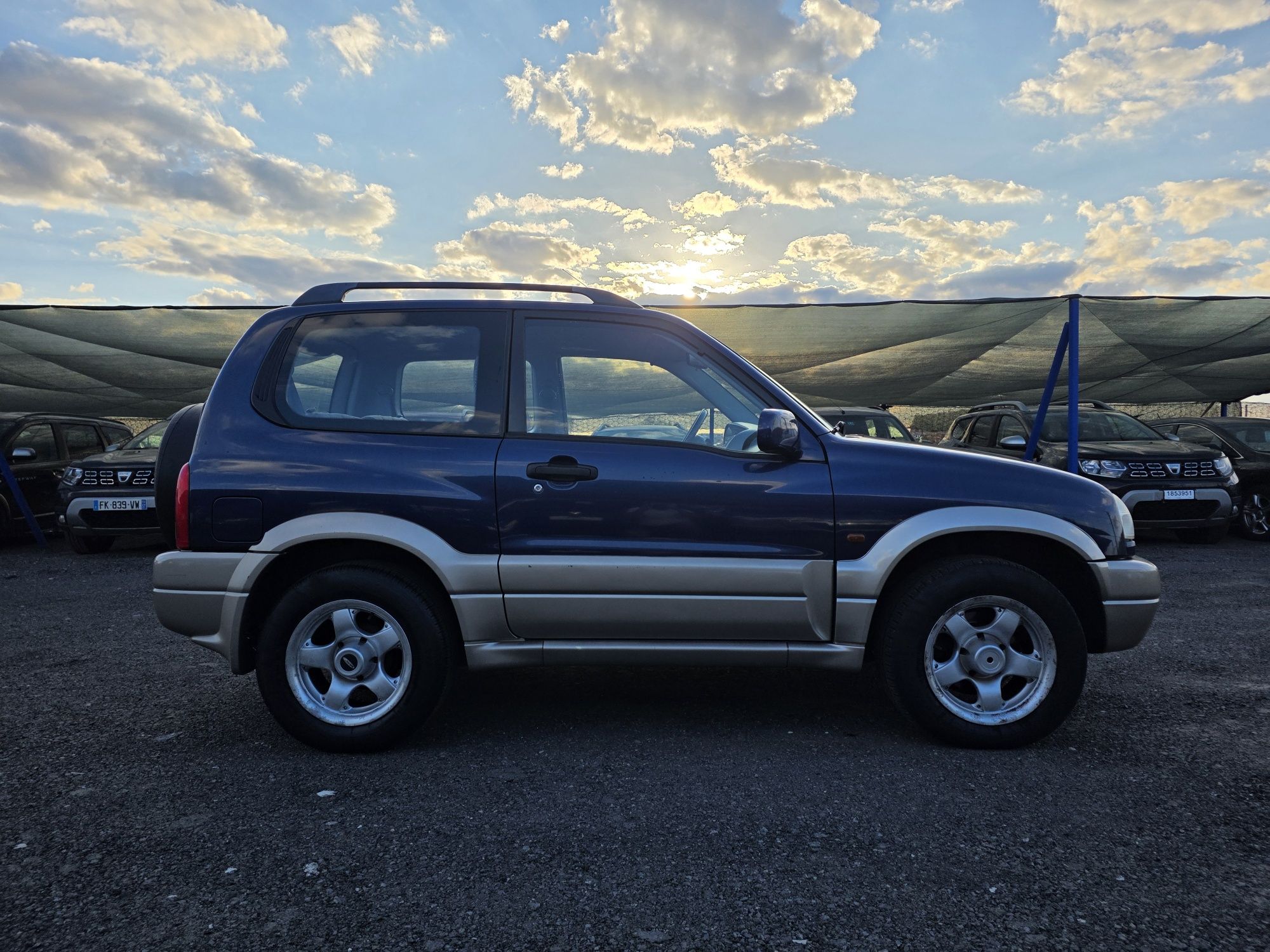 Suzuki Grand Vitara 2.0 benzina Automat