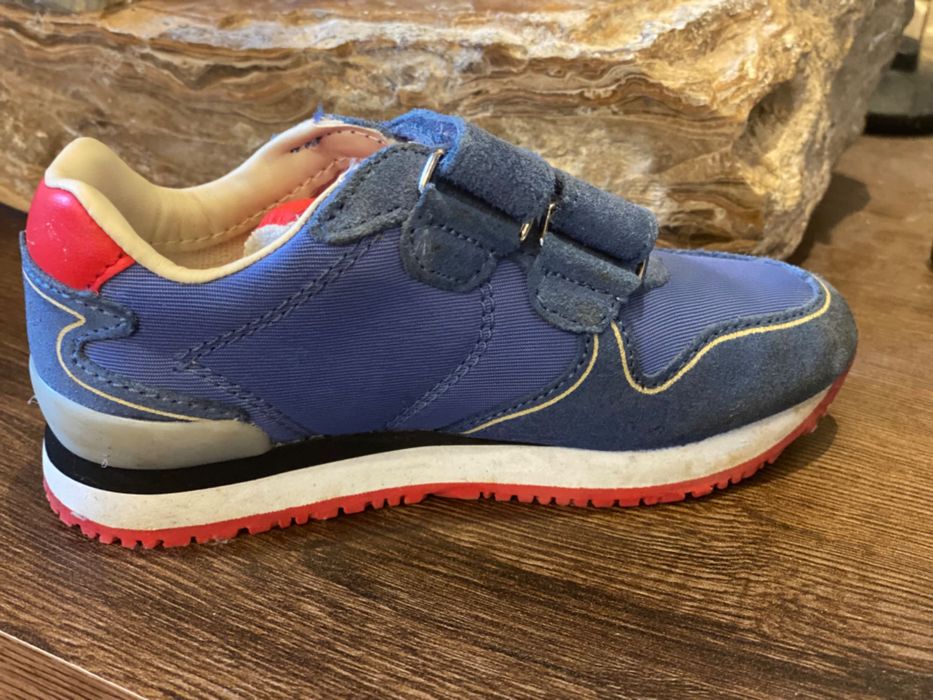 Детски пролетно-есенни обувки Guess