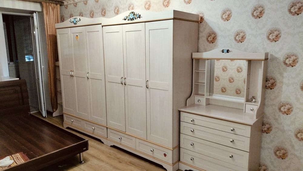 Фирменный 2 одинаково шкафа производство Турция Чилек. Cilek. Дерево.