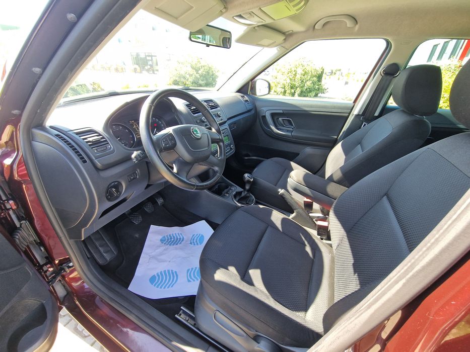 Skoda Fabia 1.2 TSi Ambition-Acum si in Rate-Climatronic-Jante-Senzori