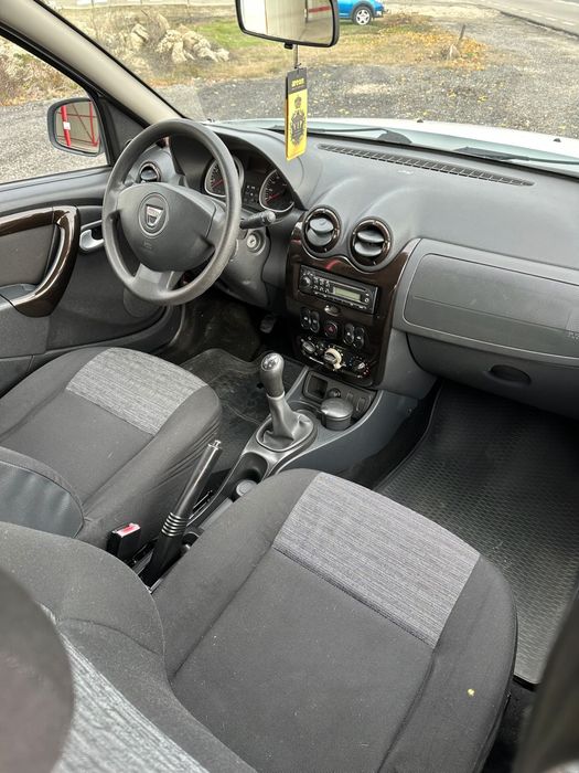 Vand Dacia Duster 2012