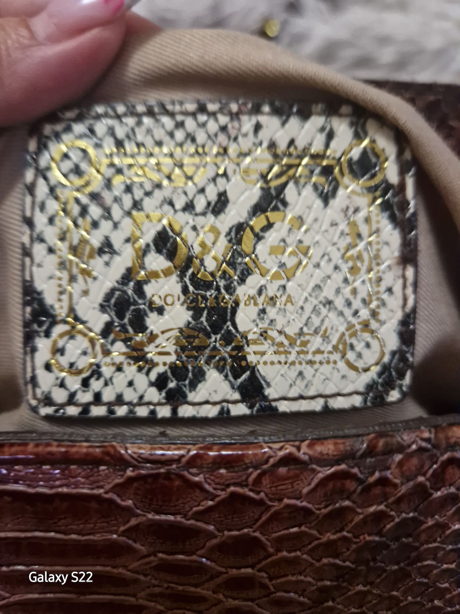 Дамска чанта от естествена кожа D&G