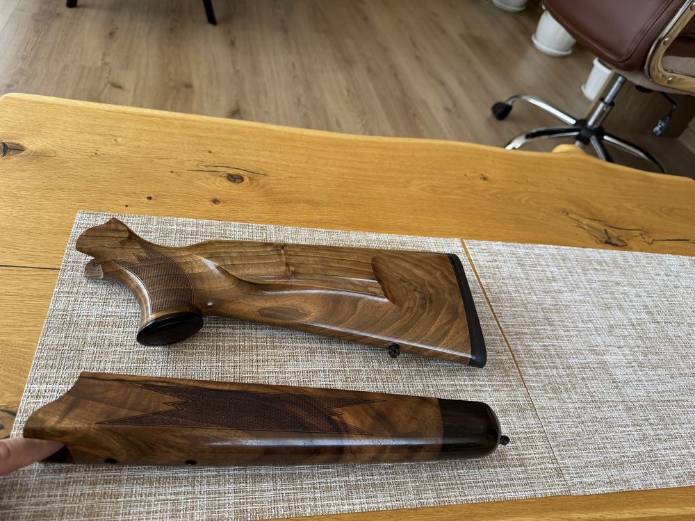 Приклад за blaser r8