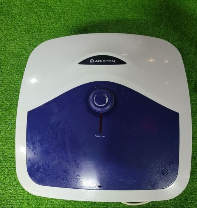 Водонагреватель Ariston