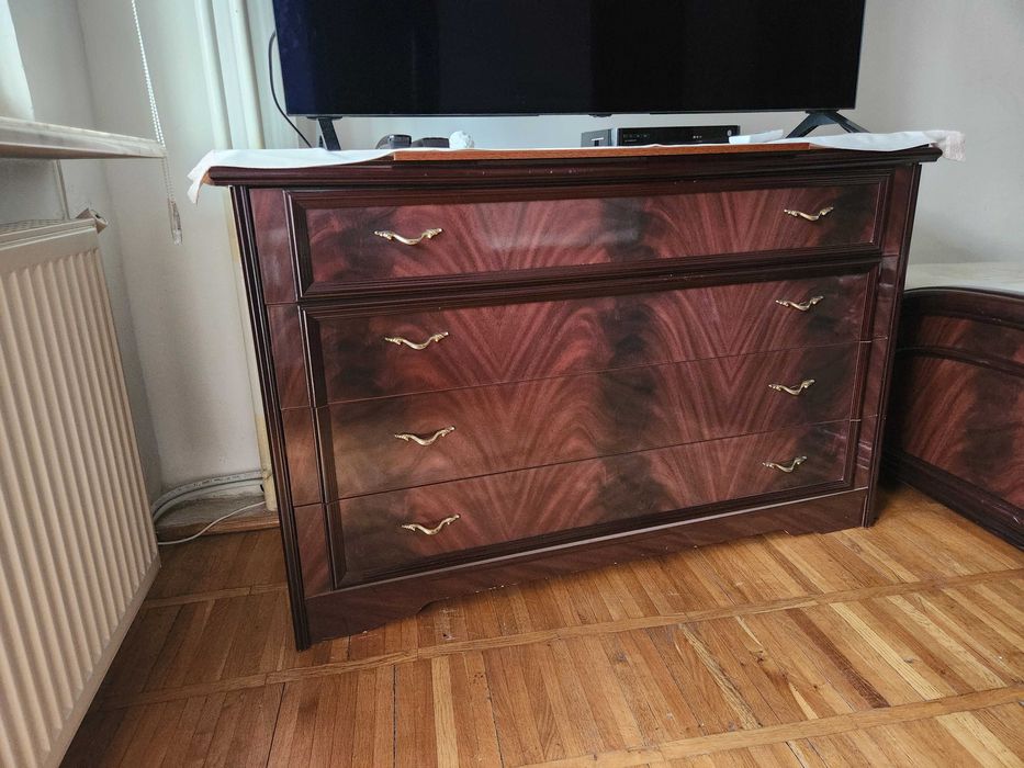 Set Dormitor din Mobilă lăcuite