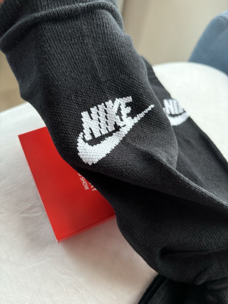 Чисто нови чорапи Nike, 3 чифта