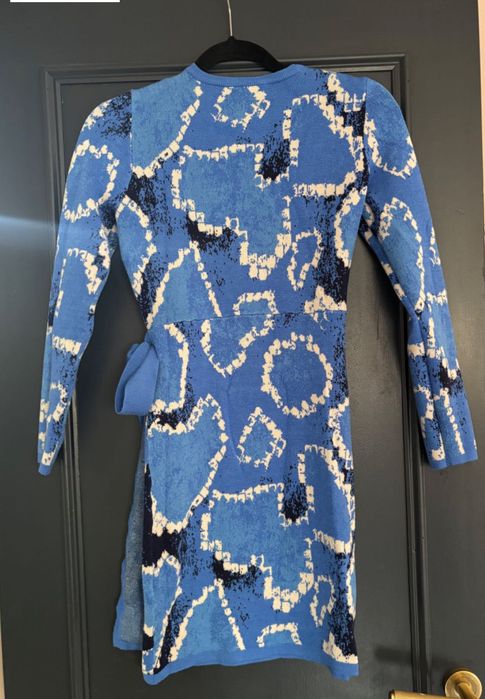 Рокля Never fully dressed