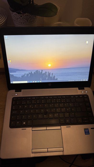 Laptop hp 840 i5