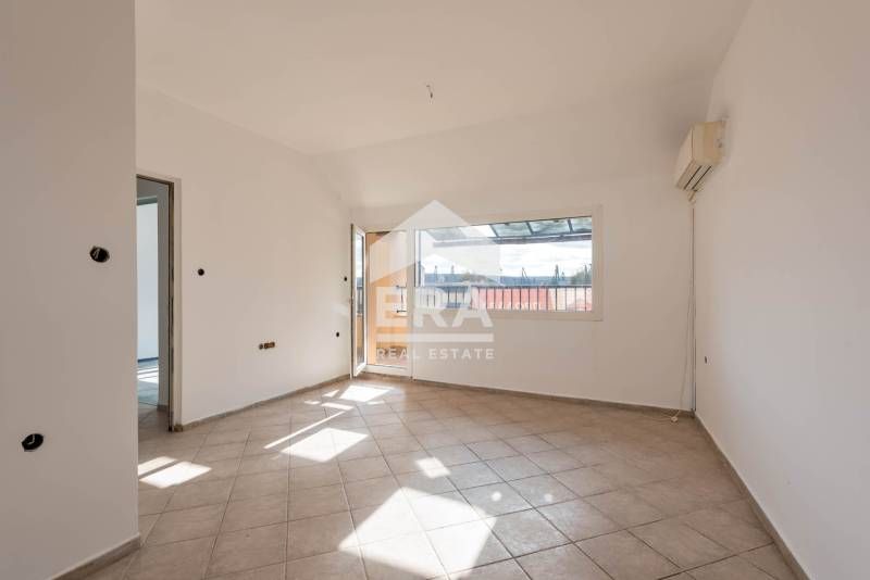 Продава се Двустаен апартамент в Варна, Гръцка махала - 53 кв.м за 2642 €/кв.м - Снимка #4