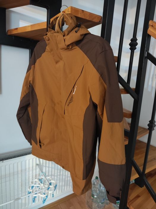 Vând geaca All season cu căptușeală detașabilă