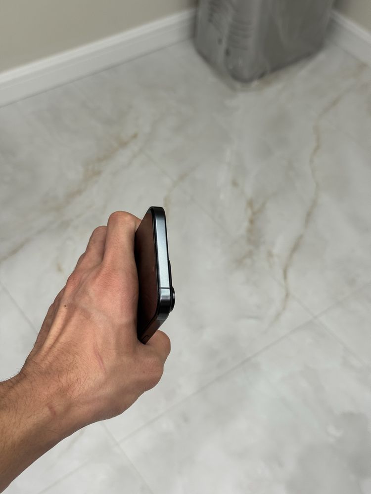 iPhone 16 Pro Max Black yengi karobka dokument