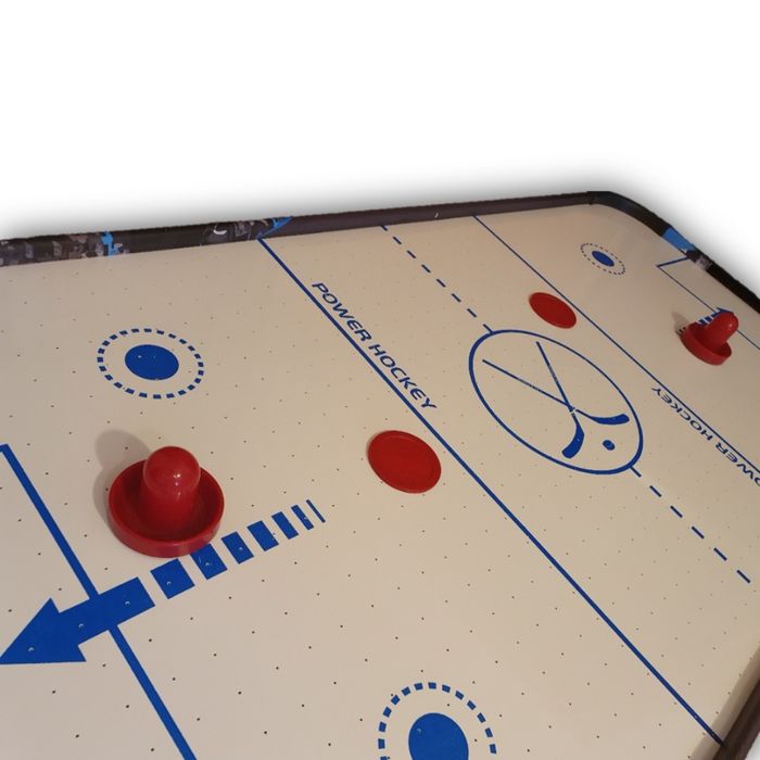 Masă air hockey.